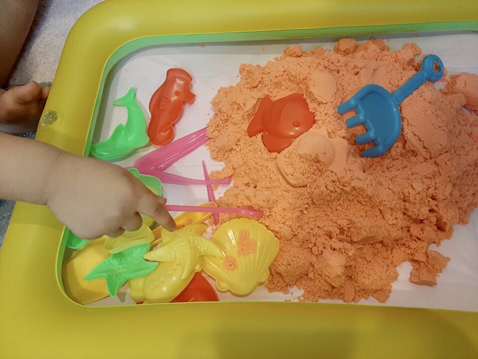 Kinetic Sand Is Perfect For Indoor Sensory Play During the Winter
